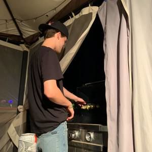 Meet your Posher, Tyler